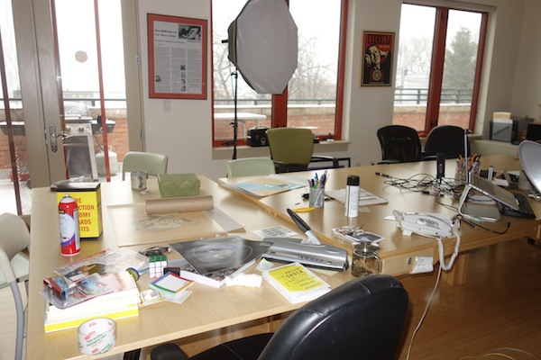 Image of Seth Godin's desk