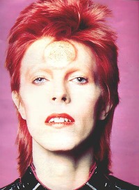 The Ziggy Stardust Guide to Social Media Superstardom